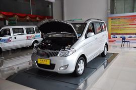 2010款五菱宏光1.2L舒适型