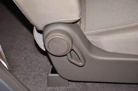 2010款五菱宏光1.2L舒适型