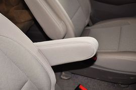 2010款五菱宏光1.2L舒适型