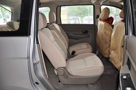 2010款五菱宏光1.2L舒适型