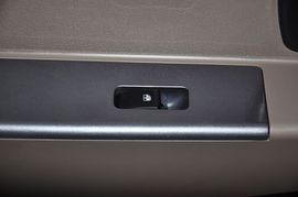 2010款五菱宏光1.2L舒适型