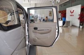 2010款五菱宏光1.2L舒适型