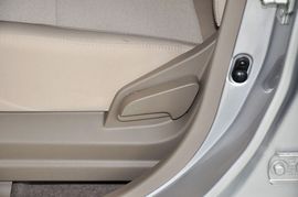 2010款五菱宏光1.2L舒适型