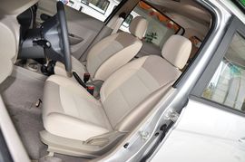 2010款五菱宏光1.2L舒适型