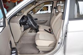 2010款五菱宏光1.2L舒适型