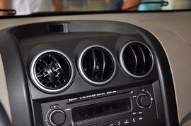 2010款五菱宏光1.2L舒适型