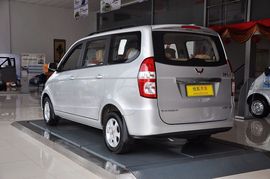 2010款五菱宏光1.2L舒适型