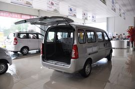 2012款五菱荣光1.2L基本型LJY