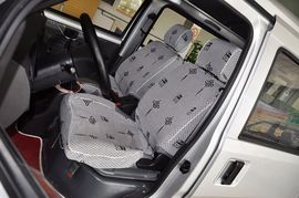 2012款五菱荣光1.2L基本型LJY