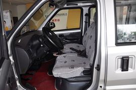 2012款五菱荣光1.2L基本型LJY
