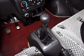 2012款五菱荣光1.2L基本型LJY