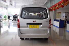 2012款五菱荣光1.2L基本型LJY