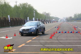 2009奔腾B70对比速腾