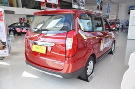 2013款五菱宏光S