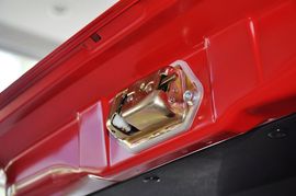 2012款宝骏乐驰1.2L手动优越型