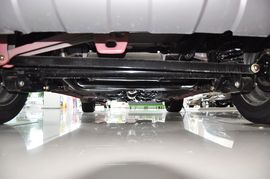 2012款宝骏乐驰1.2L手动优越型
