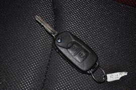 2012款宝骏乐驰1.2L手动优越型