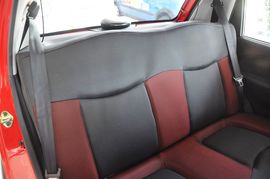 2012款宝骏乐驰1.2L手动优越型