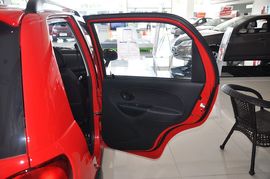 2012款宝骏乐驰1.2L手动优越型