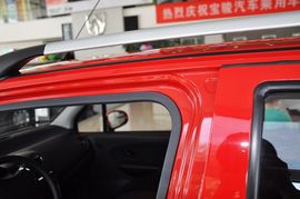 2012款宝骏乐驰1.2L手动优越型