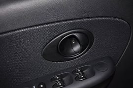 2012款宝骏乐驰1.2L手动优越型