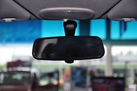 2012款宝骏乐驰1.2L手动优越型