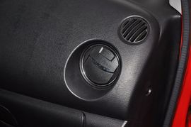 2012款宝骏乐驰1.2L手动优越型