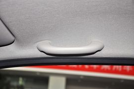 2012款宝骏乐驰1.2L手动优越型