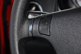 2012款宝骏乐驰1.2L手动优越型