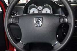 2012款宝骏乐驰1.2L手动优越型