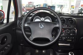 2012款宝骏乐驰1.2L手动优越型