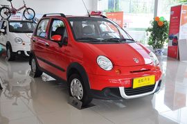2012款宝骏乐驰1.2L手动优越型