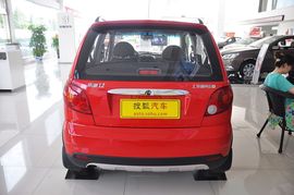 2012款宝骏乐驰1.2L手动优越型