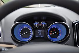 奇瑞E3实拍图解