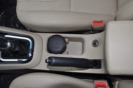 奇瑞E3实拍图解