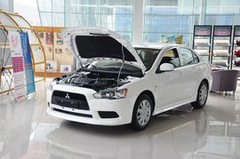 2013款三菱翼神致炫版2.0L手动舒适型