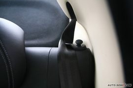2009款东风标致207两厢