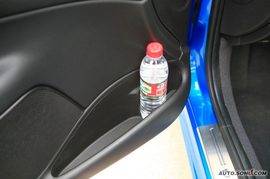 2009款东风标致207两厢
