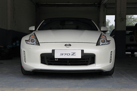 日产跑车特训营中的淑女