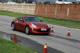 日产跑车特训营中的淑女