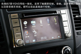 2014款三菱帕杰罗3.0L精英超越型试驾实拍