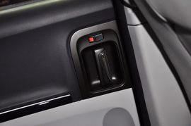 2013款江淮M5