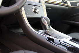 2013款福特蒙迪欧至尊型实拍图解