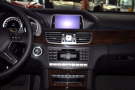 2014款奔驰E300L豪华型