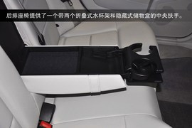 换上时尚外套再战！实拍2014款奔驰E260L