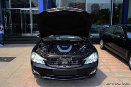 2009款奔驰S300实拍