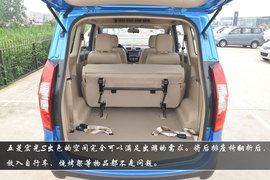 2013款五菱宏光S