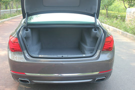 烟台实拍2013款宝马740Li