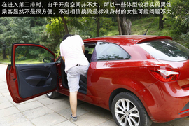 2013款西雅特伊比飒3门版1.4TSI深度试驾实拍