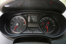 2013款西雅特伊比飒3门版1.4TSI深度试驾实拍